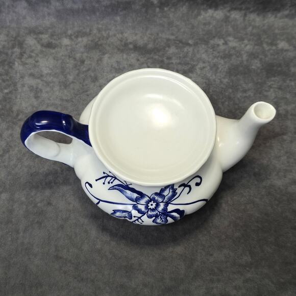 Blue & White Floral Design Teapot Votive Candle Wax Warmer Home Decor Fragrance - Picture 5 of 10